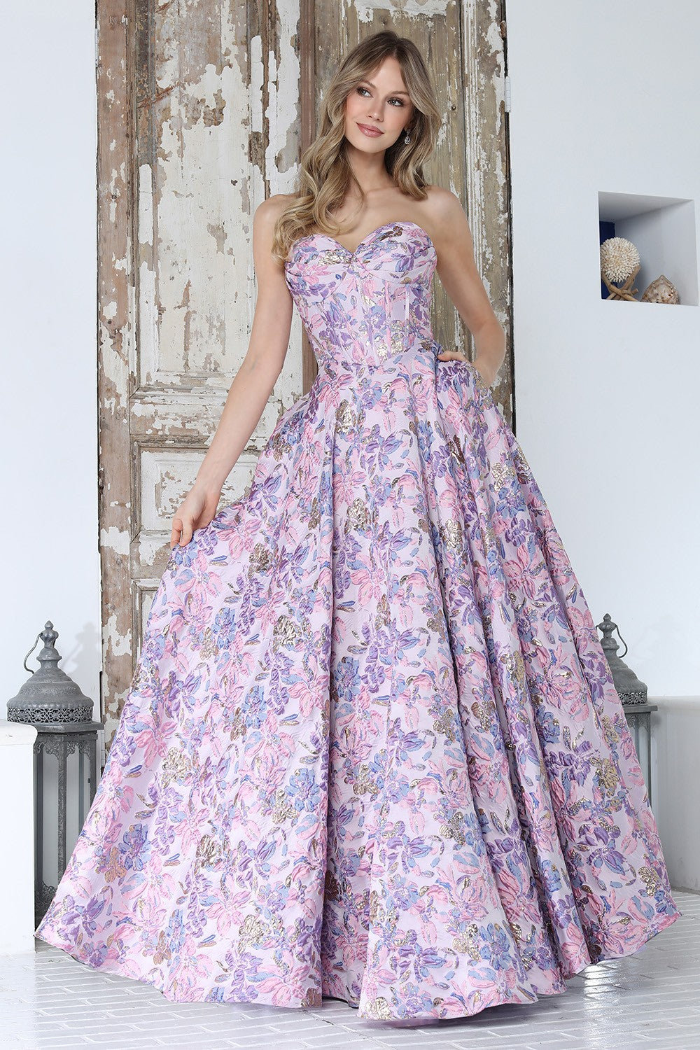 Romantic Floral Ball Gown with Sweetheart Corset Bodice and Full Skirt (3385)
