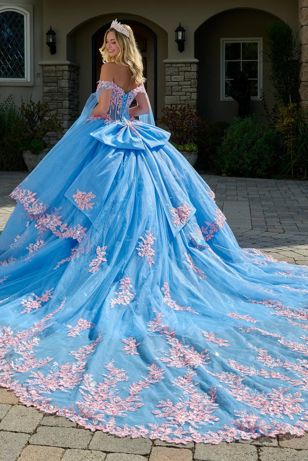 Off-Shoulder Straps 3D Butterfly Applique Ball Gown Train Wedding Dress With Layers (GL3708)