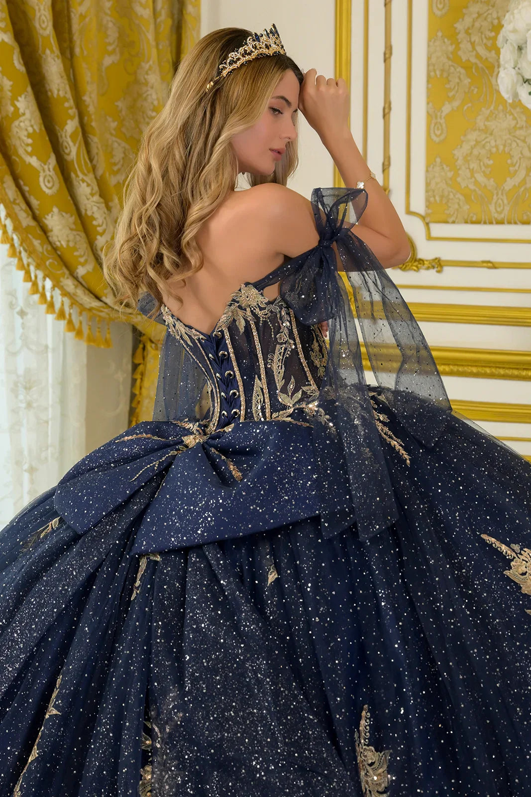 Tie Able Off-Shoulder Straps Boat-Neckline Pleat Detail Bodice Ball Gown Train With Detachable Back (GL3710)