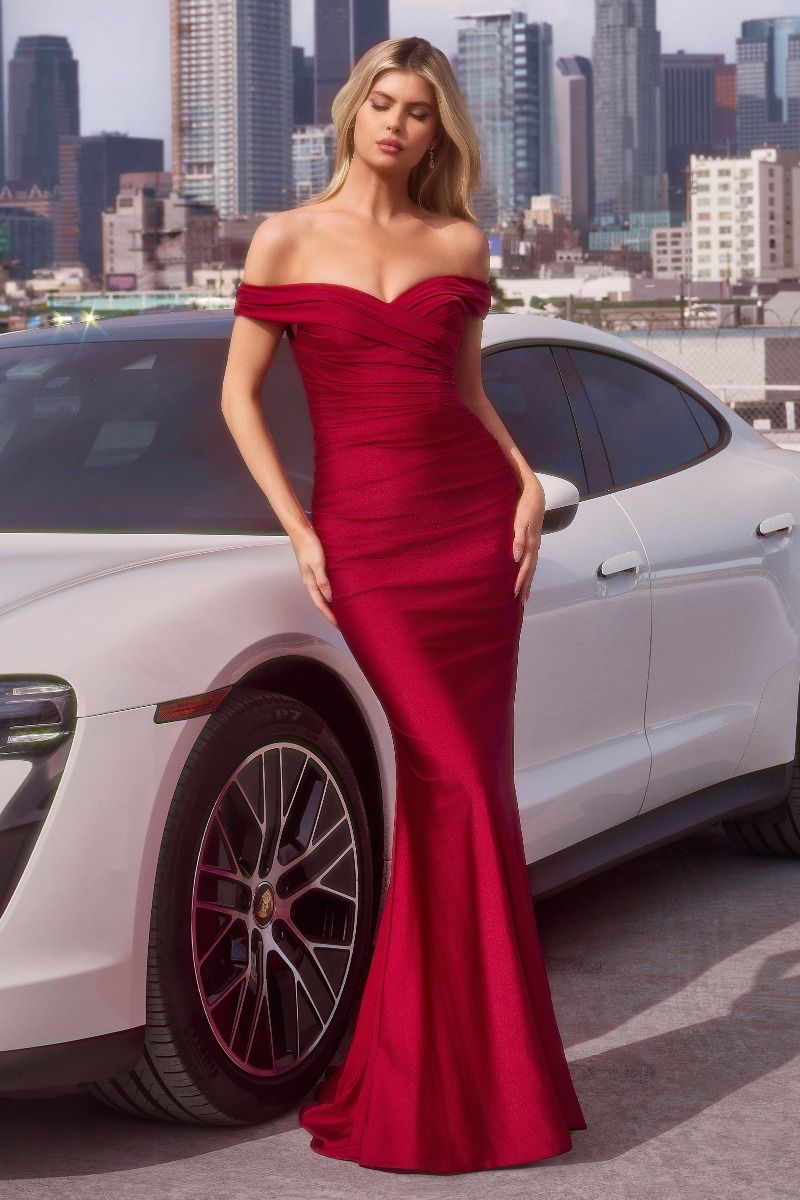 Off-the-Shoulder Sweetheart Ruched Stretch Jersey Gown (T402)